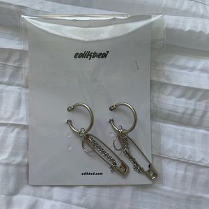 Adika earrings